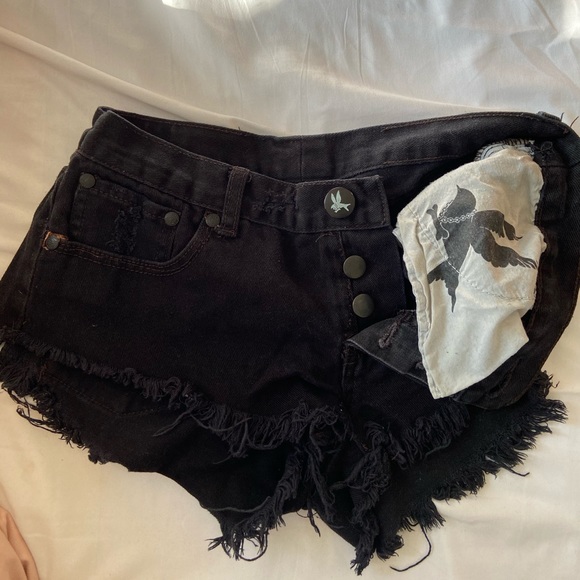 One Teaspoon Bonita’s shorts - Picture 5 of 7